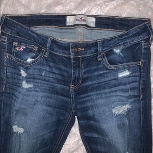 Ladies/Junior / Hollister Jeans / Gently Used